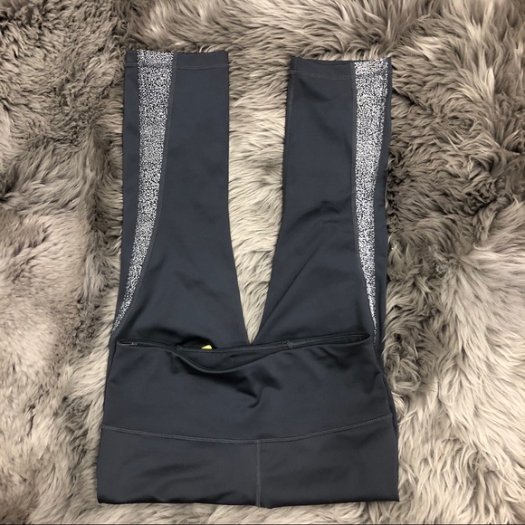 Kirkland Women’s Crop Leggings | Size Small | Reflective Stripes | Tights - Picture 2 of 4